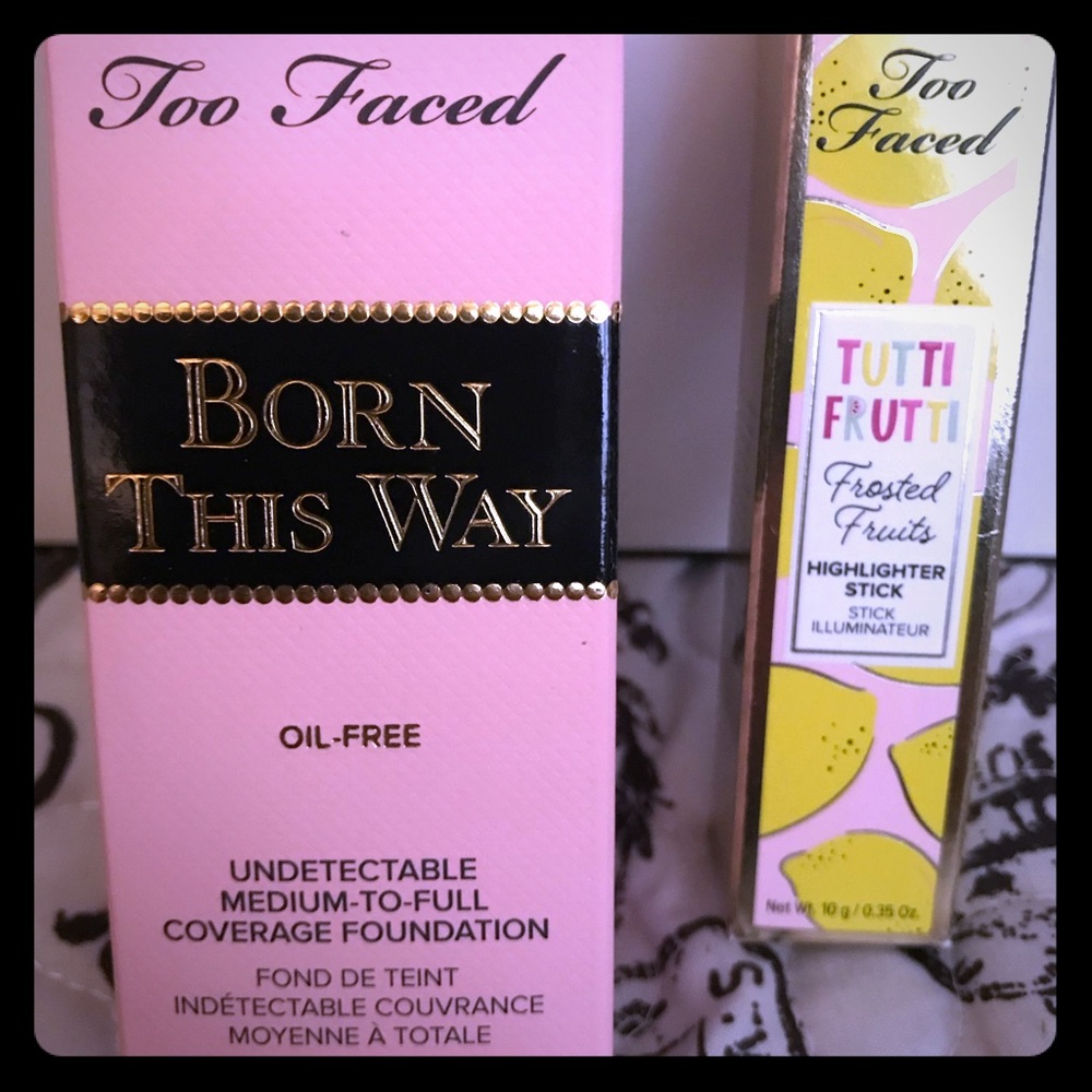 Too Faced born this way & FREE highlight stick!